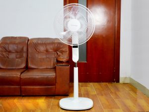 quat-dung-toshiba-f-lsa20-w-vn_7047630c7d464710b277a16503304e37.jpg